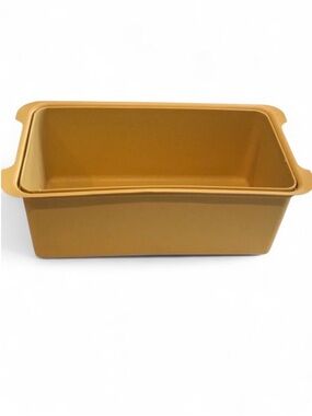 Vintage Tupperware Bread Loaf Keeper Harvest Gold No Lid